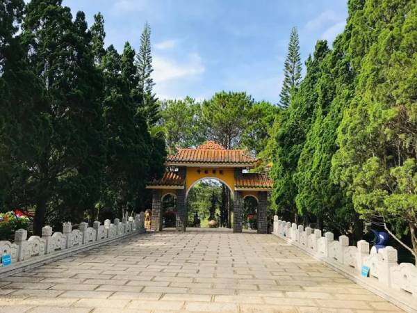 Cách di chuyển đến thiền viện Trúc Lâm Đà Lạt