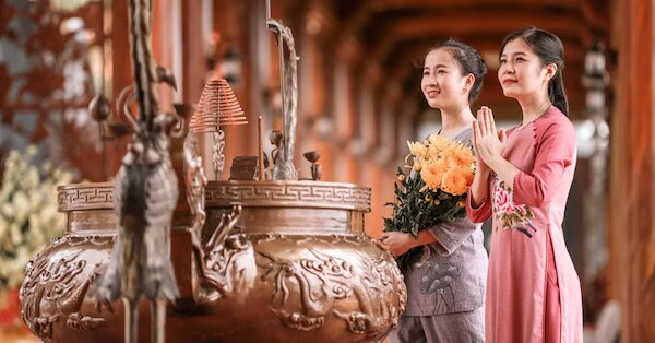 văn khấn đi chùa ngắn gọn